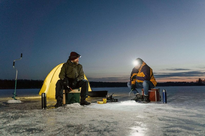 Ice fishing gambling game, ice fishing game online